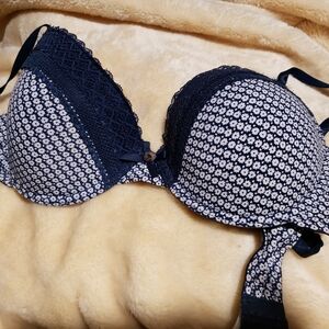 Laura Ashley Blue & White Floral Lace Bra – 34C